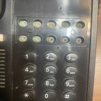 Comfort Suites Gainesville - disgusting and useless phone - Hotels Near Me - Gainesville, Texas