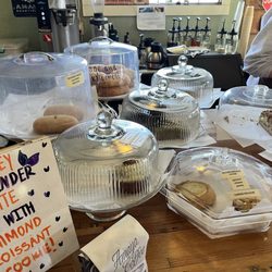 Sycamore Grounds - Lots of pastries