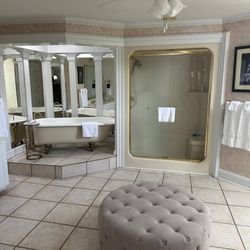 Eufaula House on Barbour - The most amazing master bathroom in The Eufaula Suite