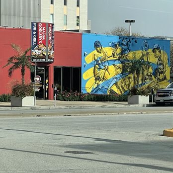 City Tours MKE - Murals - Historical Tours Near Me - Milwaukee, Wisconsin