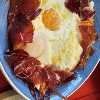 Gustos Madrid - Huevos Rotos con Jamon - Arroceria / Paella Near Me - Madrid, M Gustos Madrid - Huevos Rotos con Jamon - Arroceria / Paella Near Me - Madrid, M