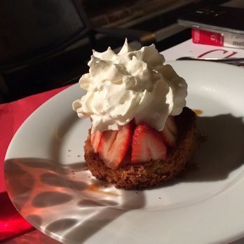 Chez Paul - Sablé aux fraises - Bistros Near Me - Rennes, 35
