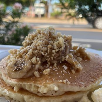 Kihei Caffe - Pancakes with Banana and Macnuts - Hawaiian Near Me - Kihei, Hawaii Kihei Caffe - Pancakes with Banana and Macnuts - Hawaiian Near Me - Kihei, Hawaii