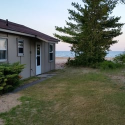Thomas Parkside Cottages