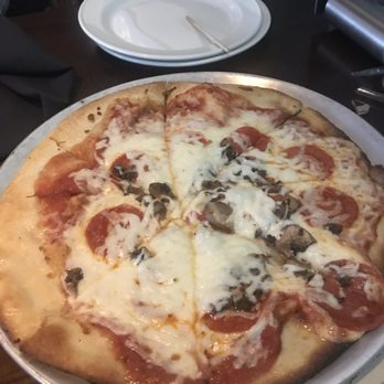 Yard House - New American Near Me - San Antonio, Texas