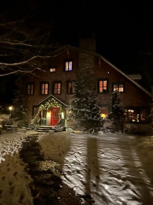 Deer Mountain Inn by null