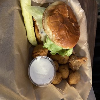 Trailhead Rec Parlor - Chicken Sandwich and Fried Mushrooms - Beer Bar Near Me - Gravette, Arkansas Trailhead Rec Parlor - Chicken Sandwich and Fried Mushrooms - Beer Bar Near Me - Gravette, Arkansas