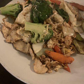 Budsi's Authentic Thai - Drunken Noodles with chicken - Thai Near Me - New Orleans, Louisiana Budsi's Authentic Thai - Drunken Noodles with chicken - Thai Near Me - New Orleans, Louisiana