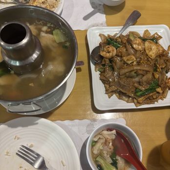 Orchid Thai - Thai Fried Rice, Pad See Ew, Wonton Soup. - Thai Near Me - Baldwin Park, California Orchid Thai - Thai Fried Rice, Pad See Ew, Wonton Soup. - Thai Near Me - Baldwin Park, California