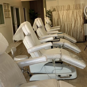 Beverly Microblading Center - Inside - Permanent Makeup Near Me - Los Angeles, California Beverly Microblading Center - Inside - Permanent Makeup Near Me - Los Angeles, California