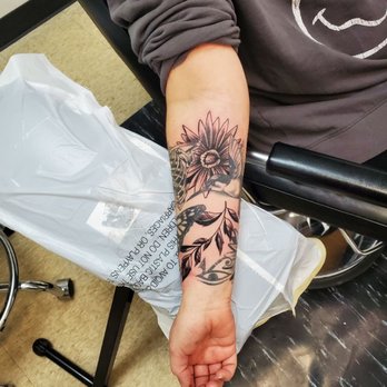 Classic tattoo - Tattoo Near Me - Batavia, Illinois