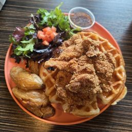Fried Chicken Croffle with salad and smashed potatoes Fried Chicken Croffle with salad and smashed potatoes