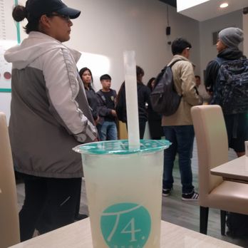 T4 - One line for order, another line for waiting, just take few minutes. - Bubble Tea Near Me - Hayward, California