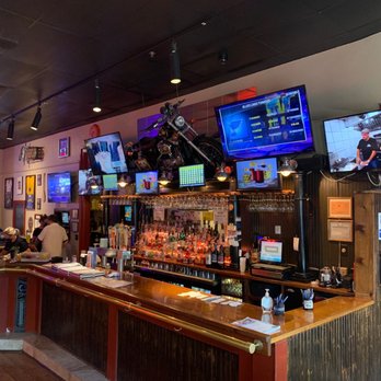 Little Venice - Well stocked Bar!! - Pizza Near Me - Trumansburg, New York