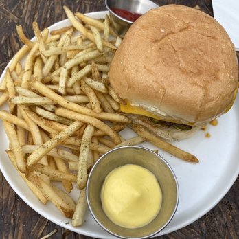 AhbA - AhbA Burger - Breakfast & Brunch Near Me - Laguna Beach, California