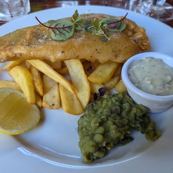 Prince Albert - Fish and chips - Pubs Near Me - London, XGL