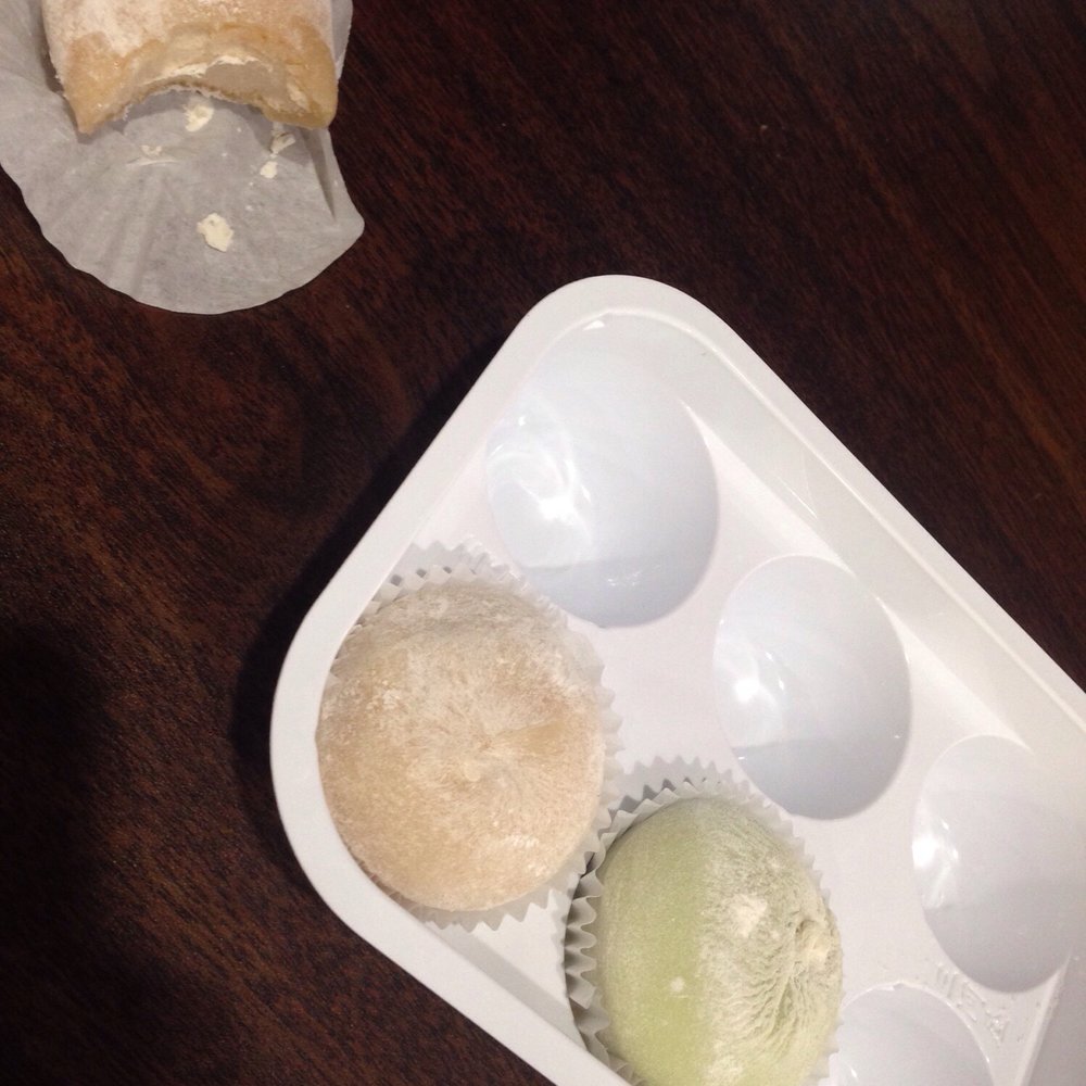 Mochi - Tiramisu, hazelnut and pistachio mochi - Ice Cream & Frozen Yogurt Near Me - Irvine, California