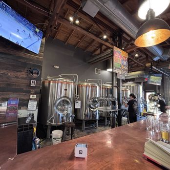 Goldwater Brewing - Bar area - Breweries Near Me - Scottsdale, Arizona Goldwater Brewing - Bar area - Breweries Near Me - Scottsdale, Arizona