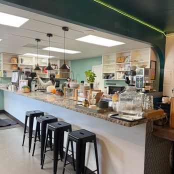 Bubbles & Tea Coffeehouse - Inside - Sandwiches Near Me - Nipomo, California
