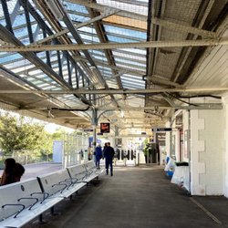 Hampton Court - Waiting area