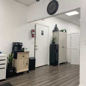 Hydra Bar Salon - Great look - Hair Salons Near Me - Coral Springs, Florida Hydra Bar Salon - Great look - Hair Salons Near Me - Coral Springs, Florida