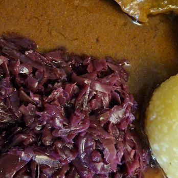 Bit am Dom - Rinderroulade mit Knödel - German Near Me - Erfurt, TH Bit am Dom - Rinderroulade mit Knödel - German Near Me - Erfurt, TH