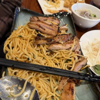 Dragon Rouge Bistro Alameda - Garlic Noodles with chicken! - Vietnamese Near Me - Alameda, California Dragon Rouge Bistro Alameda - Garlic Noodles with chicken! - Vietnamese Near Me - Alameda, California