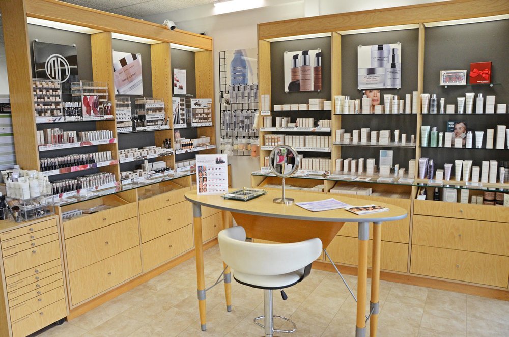 WIG WAM BOUTIQUE MERLE NORMAN COSMETICS Updated September 2024 10