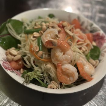 Thai Mama - Papaya salad - Thai Near Me - Cranford, New Jersey