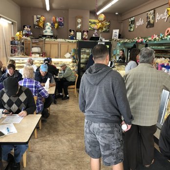 Mazzetti's Bakery - Bakeries Near Me - Pacifica, California