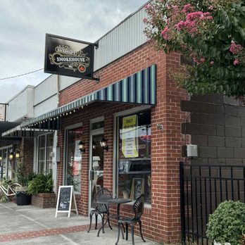 Backroads Smokehouse BBQ - Exterior - Barbeque Near Me - Trenton, North Carolina