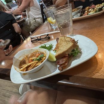 Another Broken Egg Cafe - Breakfast & Brunch Near Me - Nashville, Tennessee Another Broken Egg Cafe - Breakfast & Brunch Near Me - Nashville, Tennessee