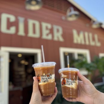 Bishop's Pumpkin Farm - Cider floats - Christmas Trees Near Me - Wheatland, California