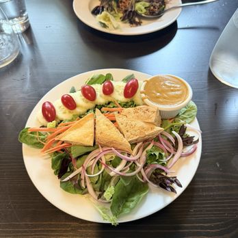 Koon Thai Restaurant - Thai House Salad - Thai Near Me - New Haven, Connecticut