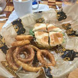 Dead Bear Brewing - Angus burger with beer-battered onion rings