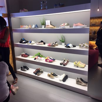 Buffalo ShoeLab - Shoe Stores Near Me - Dublin, D