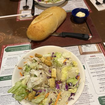 The Old Spaghetti Factory - Bread and salad - Italian Near Me - San Diego, California The Old Spaghetti Factory - Bread and salad - Italian Near Me - San Diego, California