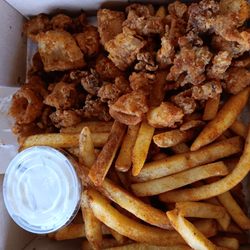 Brownies Chicken and Seafood - Cajun Calamari & Chips