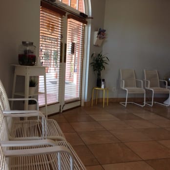 Emerge Acupuncture - Waiting area - Acupuncture Near Me - Tempe, Arizona Emerge Acupuncture - Waiting area - Acupuncture Near Me - Tempe, Arizona