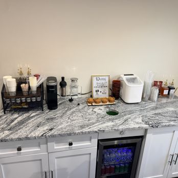 Dentiq Smile Studios - Beverage station wtih your choice of DIY bubble teas, coffees, and sodas. - General Dentistry Near Me - Englewood Cliffs, New Jersey Dentiq Smile Studios - Beverage station wtih your choice of DIY bubble teas, coffees, and sodas. - General Dentistry Near Me - Englewood Cliffs, New Jersey