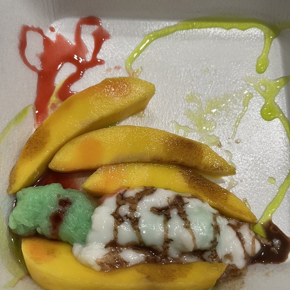 Jutamas Thai restaurant Ridgeland - Mango stick rice dessert - Thai Near Me - Ridgeland, Mississippi Jutamas Thai restaurant Ridgeland - Mango stick rice dessert - Thai Near Me - Ridgeland, Mississippi