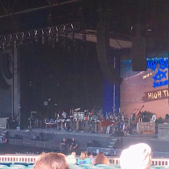 Dos Equis Pavilion - View of the stage...zoomed in a bit... - Music Venues Near Me - Dallas, Texas Dos Equis Pavilion - View of the stage...zoomed in a bit... - Music Venues Near Me - Dallas, Texas