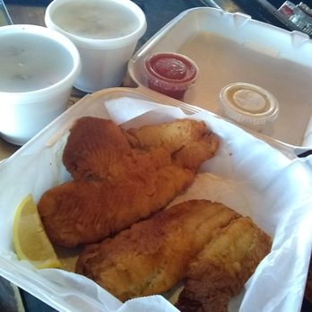 Vickery's Bar & Grill - Flounder, mashed potatoes and mixed veggies - Bars Near Me - Mount Pleasant, South Carolina Vickery's Bar & Grill - Flounder, mashed potatoes and mixed veggies - Bars Near Me - Mount Pleasant, South Carolina