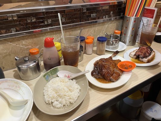 Yat Lok Restaurant (Central) by null