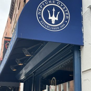 Neptune Oyster - Outside - Seafood Near Me - Boston, Massachusetts
