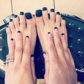 4H Nails and Spa - Flat black gel nails - Nail Salons Near Me - Riverside, California