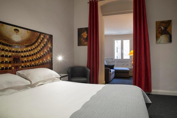 Hôtel Voyageurs by null