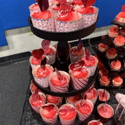Loves Dessert Bar