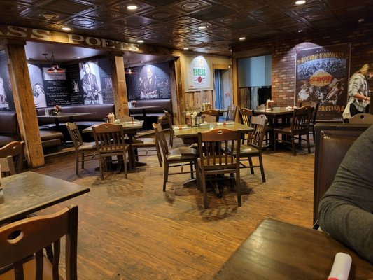 The Row Kitchen & Pub by null