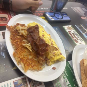 Around the Corner Restaurant - Classic omelette hash-browns and bacon - Diners Near Me - Edmond, Oklahoma Around the Corner Restaurant - Classic omelette hash-browns and bacon - Diners Near Me - Edmond, Oklahoma